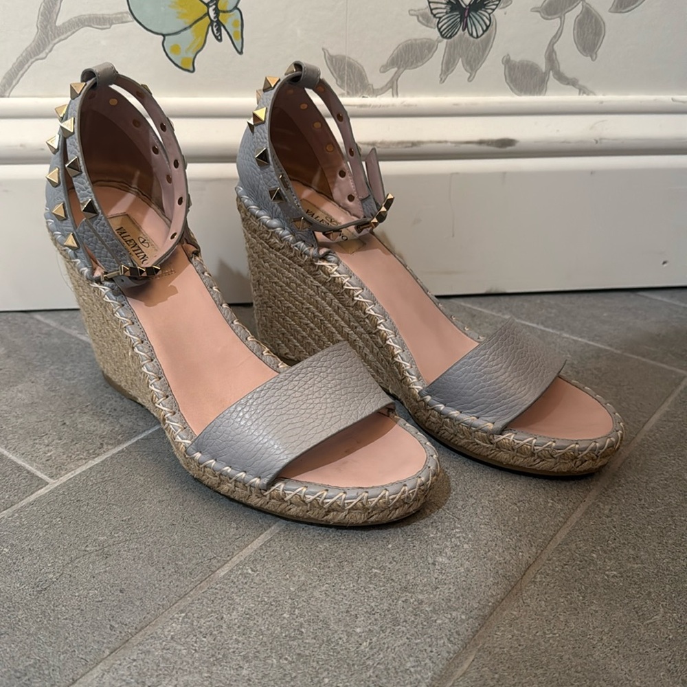 Valentino rockstud wedge 39